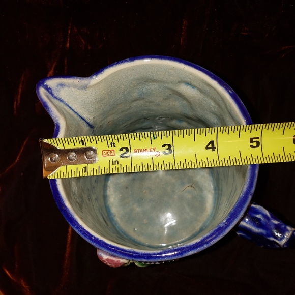 Majolica Blue Pitcher with Strawberries - Picture 6 of 8